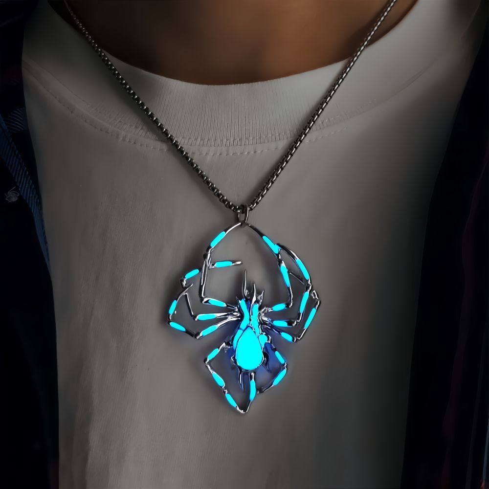 Halloween Creative Stereo Luminous Spider Necklace Jewerly Glowing Night Fluorescence Antique Vintage Glow In The Dark For Men Women Gift Party Halloween Day Club